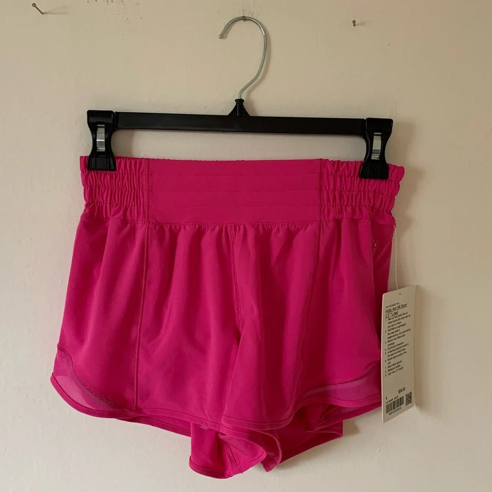lululemon Hotty Hot HR Lined Short 2.5" Sonic Pink Size 4 New BNWT - Picture 2 of 15